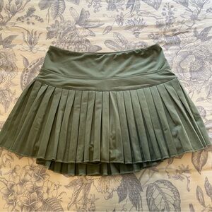 Gold hinge skort